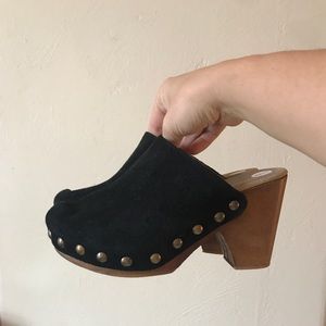 Free People suede clogs